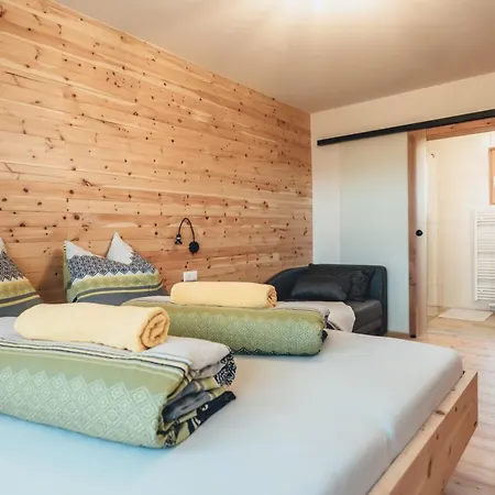 Hiasl Zirbenhuette * Хохриндль