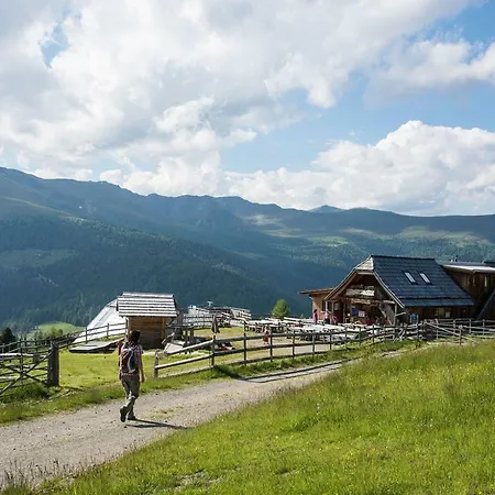 Hiasl Zirbenhuette *