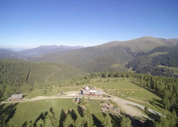 Gasthof Hiasl Zirbenhuette Hochrindl